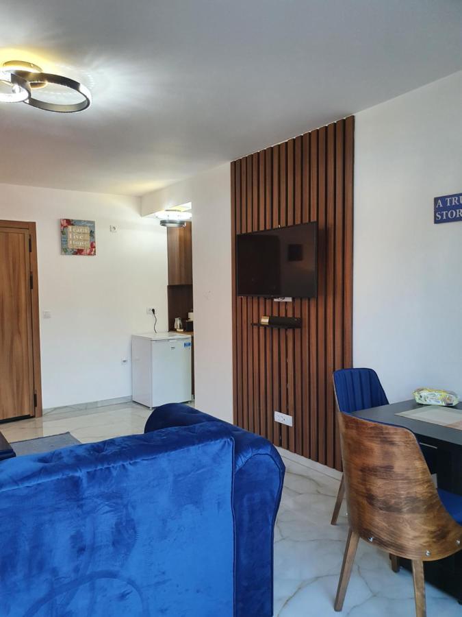 Parice Apartment *