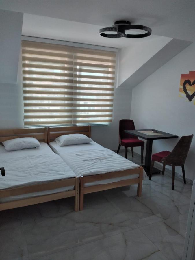 Parice Apartment *